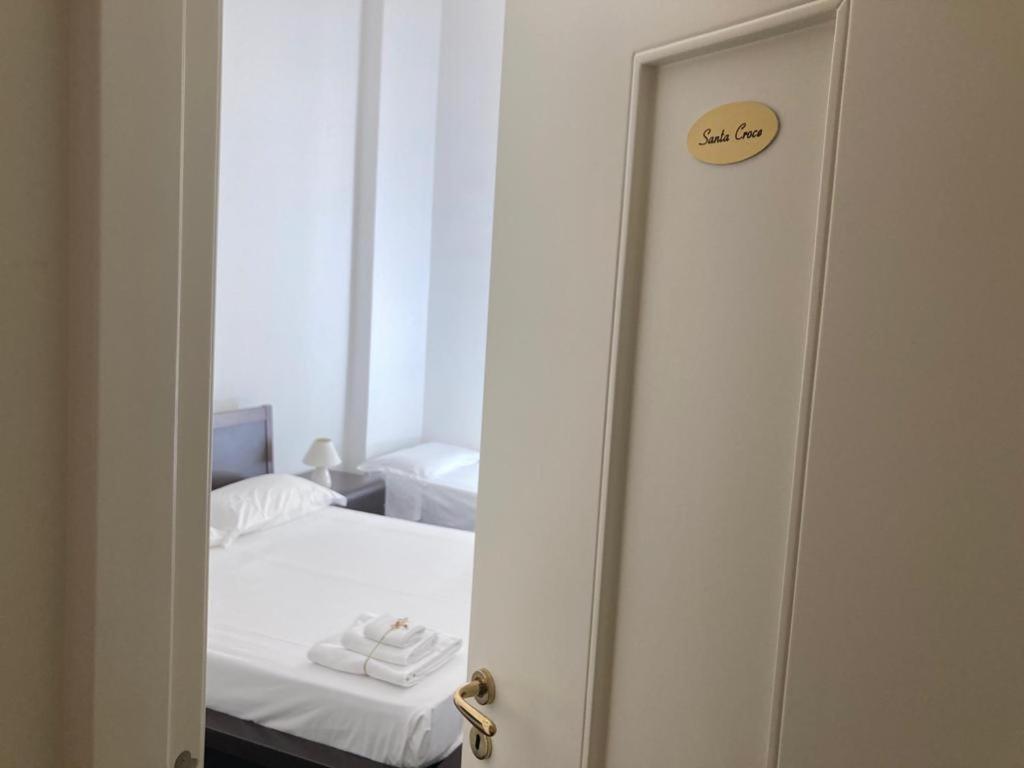 Gatto Bianco La Dimora Storica Bed & Breakfast เลชเช ภายนอก รูปภาพ