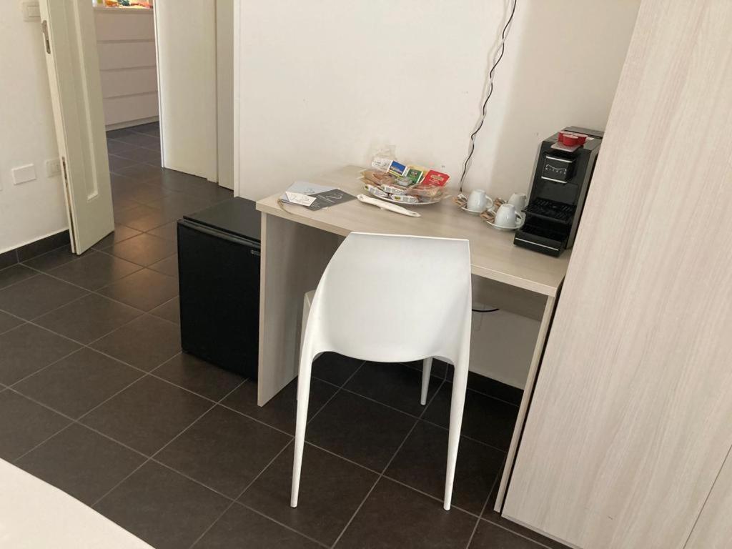 Gatto Bianco La Dimora Storica Bed & Breakfast เลชเช ภายนอก รูปภาพ